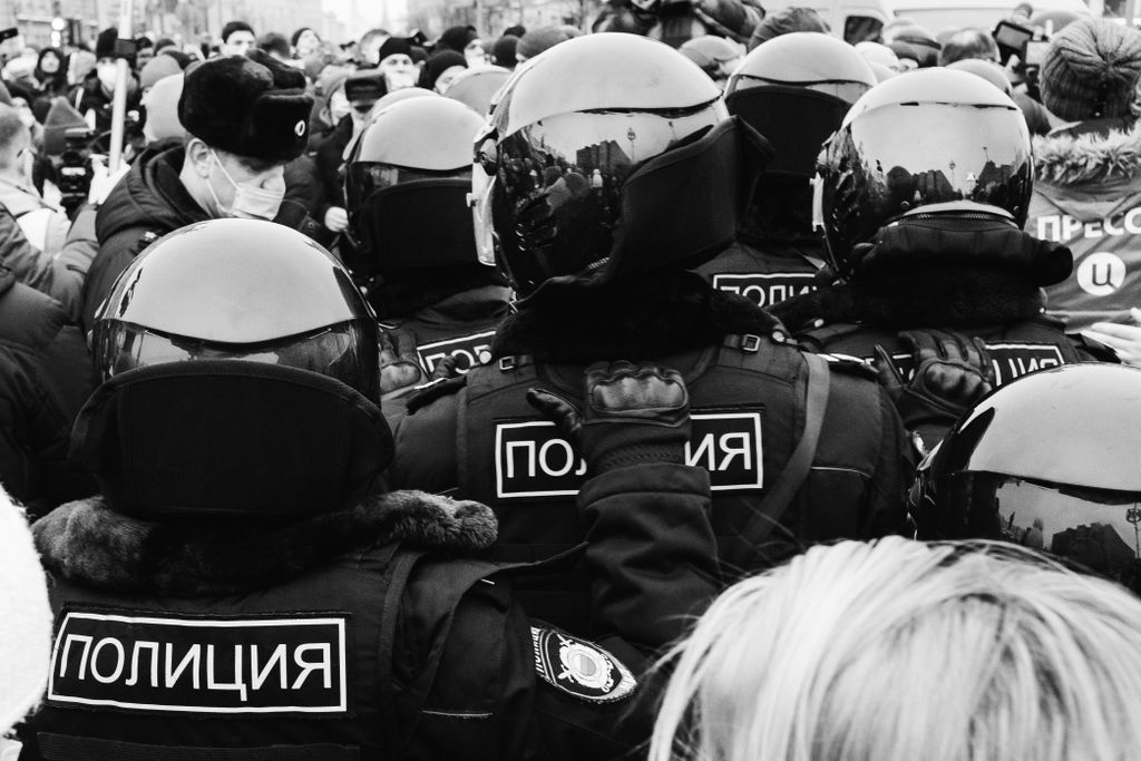 «Мне не всё равно»: фоторепортаж с антикоррупционного митинга в Москве,  — discours.io