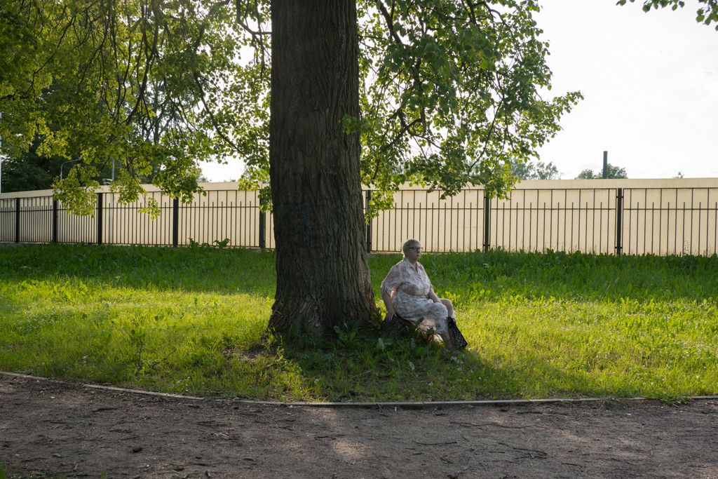 «Борисовна». Фотопроект о старости такой, какая она есть, В парке — discours.io