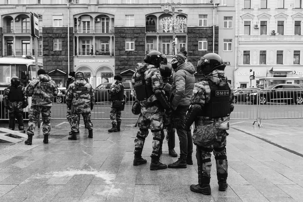 «Мне не всё равно»: фоторепортаж с антикоррупционного митинга в Москве,  — discours.io
