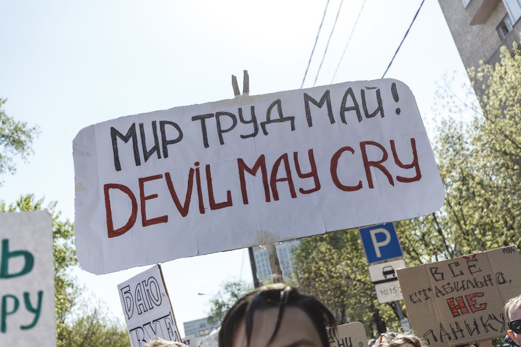 «Вся власть конфетам!» Лозунги и лица Монстрации-2019 в Москве,  — discours.io