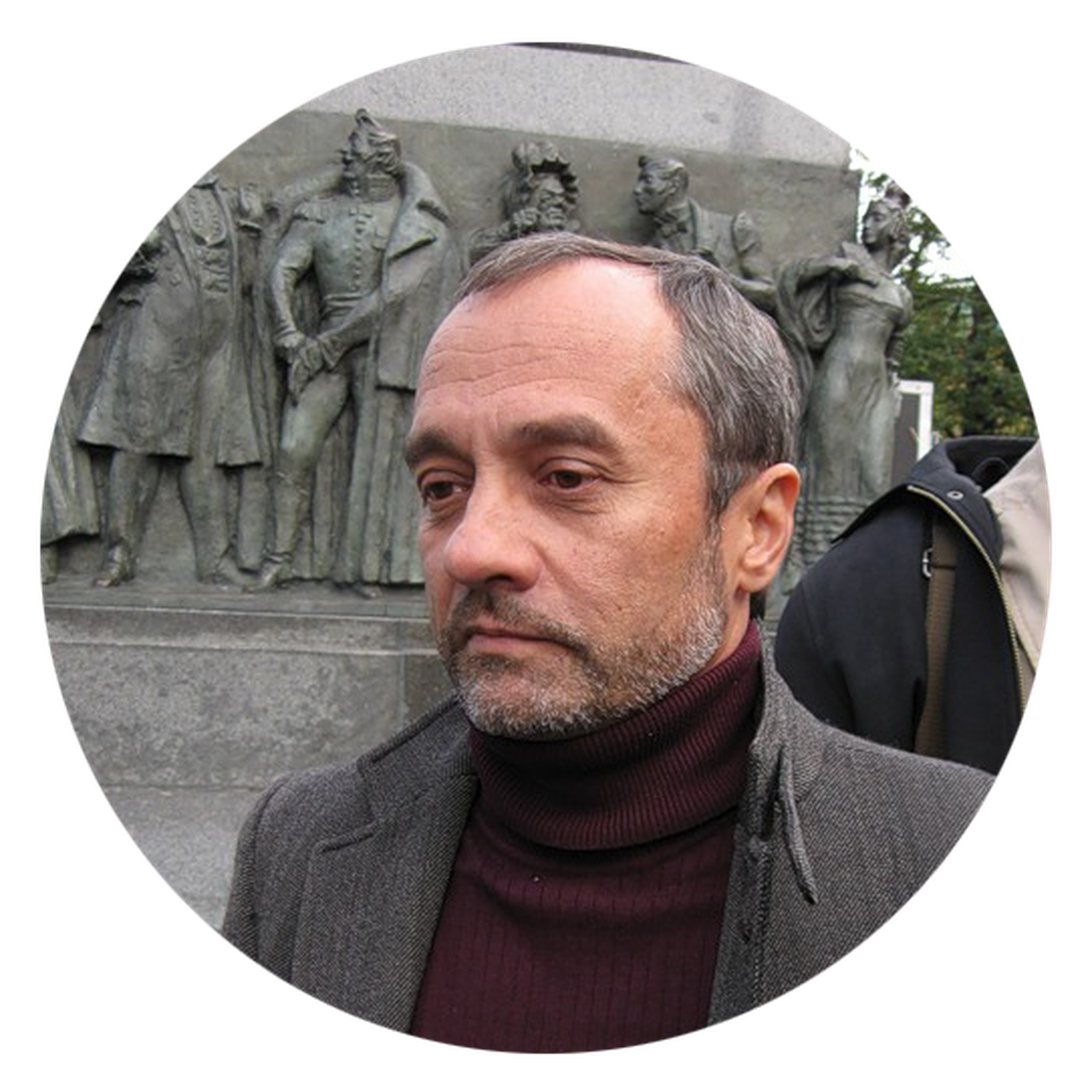 Александр Подрабинек — диссидент, правозащитник. Как и Буковский, занимался темой карательной психиатрии в СССР. В 1978 г. обвинен в «клевете на советский строй» и осужден на 5 лет ссылки в Сибирь. В 1990-е призывал Буковского возглавить демократиче Александр Подрабинек — диссидент, правозащитник. Как и Буковский, занимался темой карательной психиатрии в СССР. В 1978 г. обвинен в «клевете на советский строй» и осужден на 5 лет ссылки в Сибирь. В 1990-е призывал Буковского возглавить демократиче