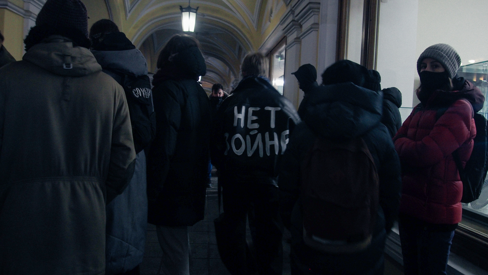 На митинге против войны между Россией и Украиной, Петербург 