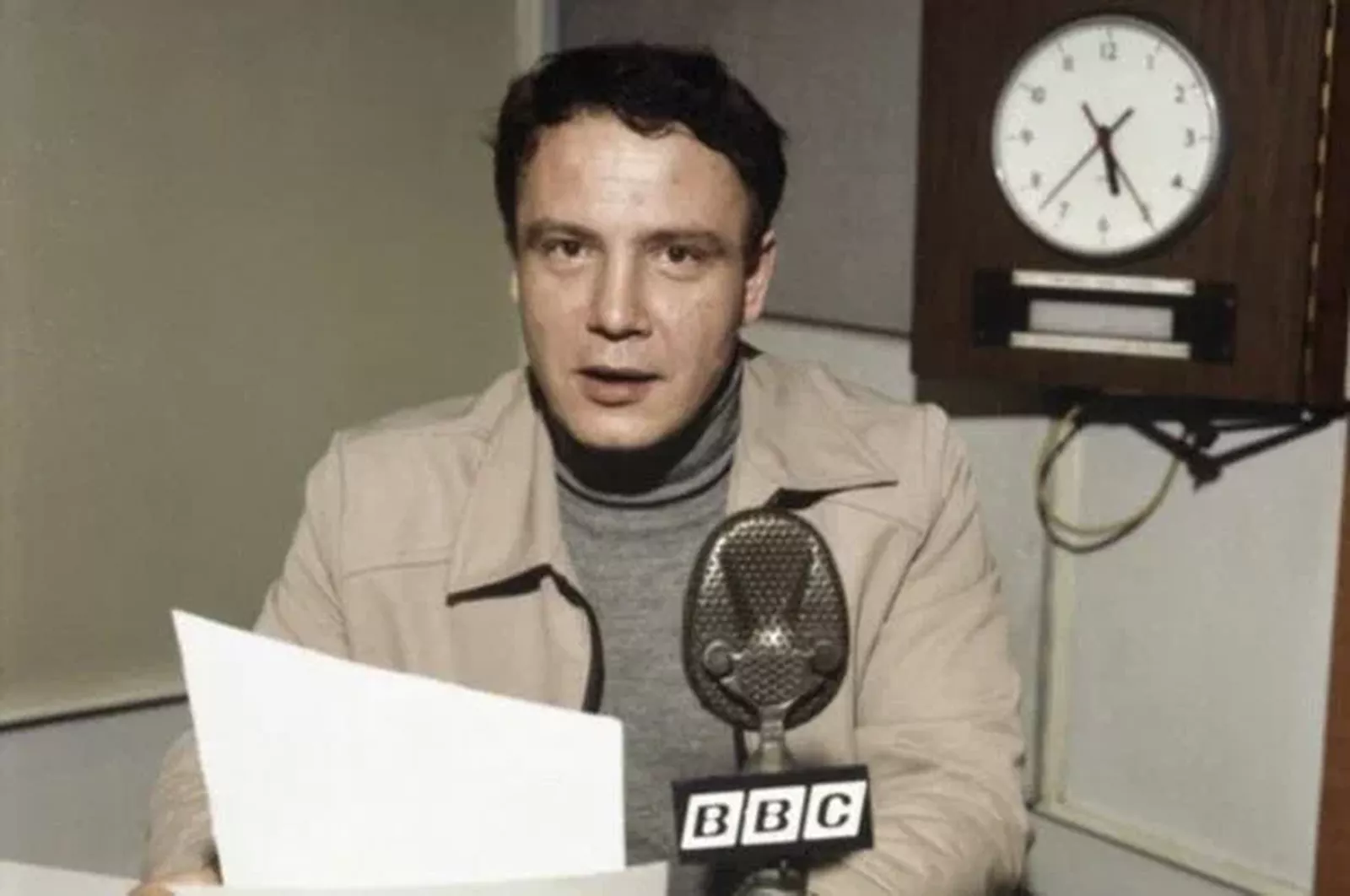 Владимир Буковский читает «И возвращается ветер» на радио BBC, 1978 Владимир Буковский читает «И возвращается ветер» на радио BBC, 1978