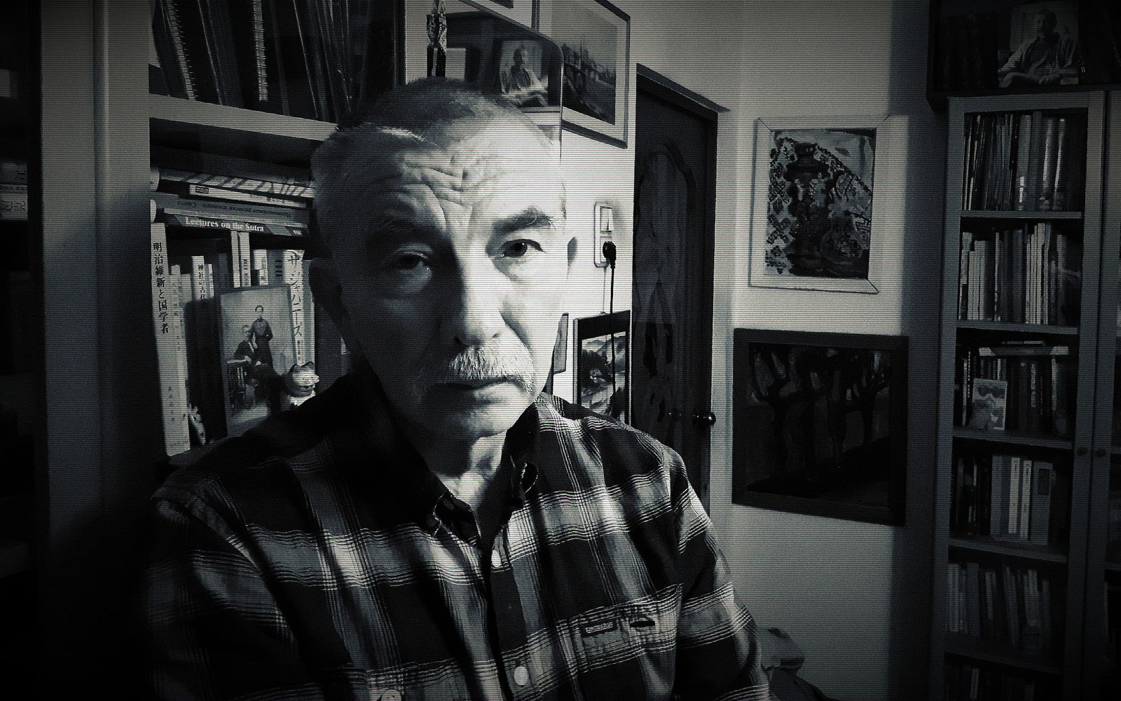 Александр Мещеряков. Фото Павла Соколова / «Исчезает среда обитания прежней литературы». Японист Александр Мещеряков об уходящей натуре, табу и эпидемиях — Discours.io