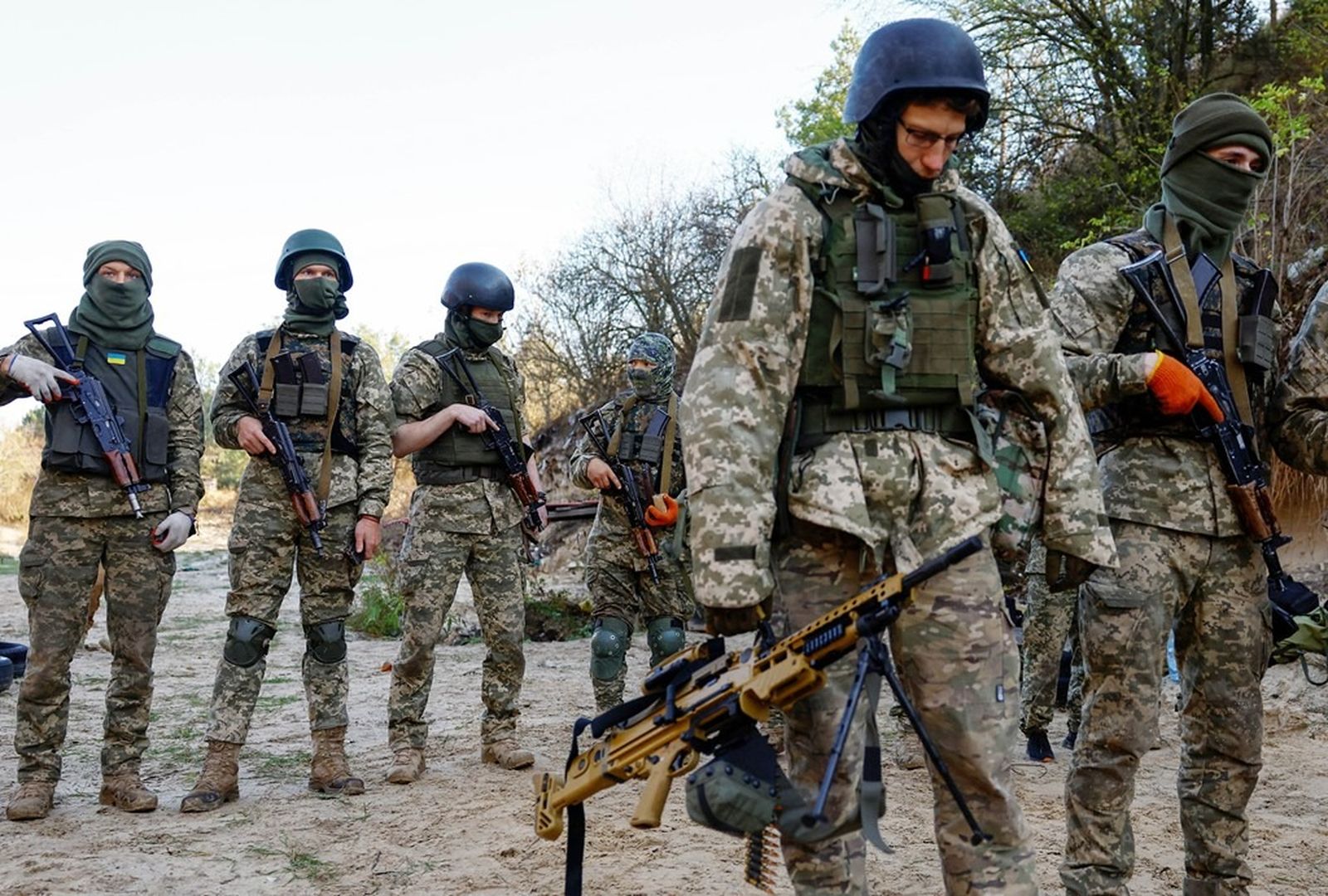 Иностранные добровольцы, воюющие за Украину, тренируются под Киевом. 25 октября / Sky News