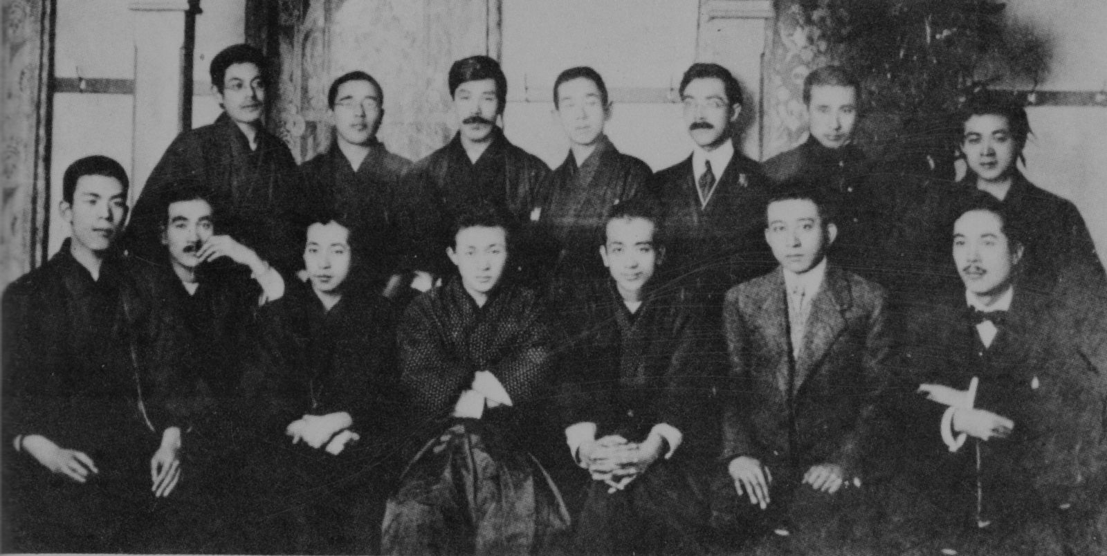 Коллективный портрет членов литературного объединения «Сиракаба» / 7 японских романов эпохи модерна, которые давно пора перевести на русский язык — Discours.io