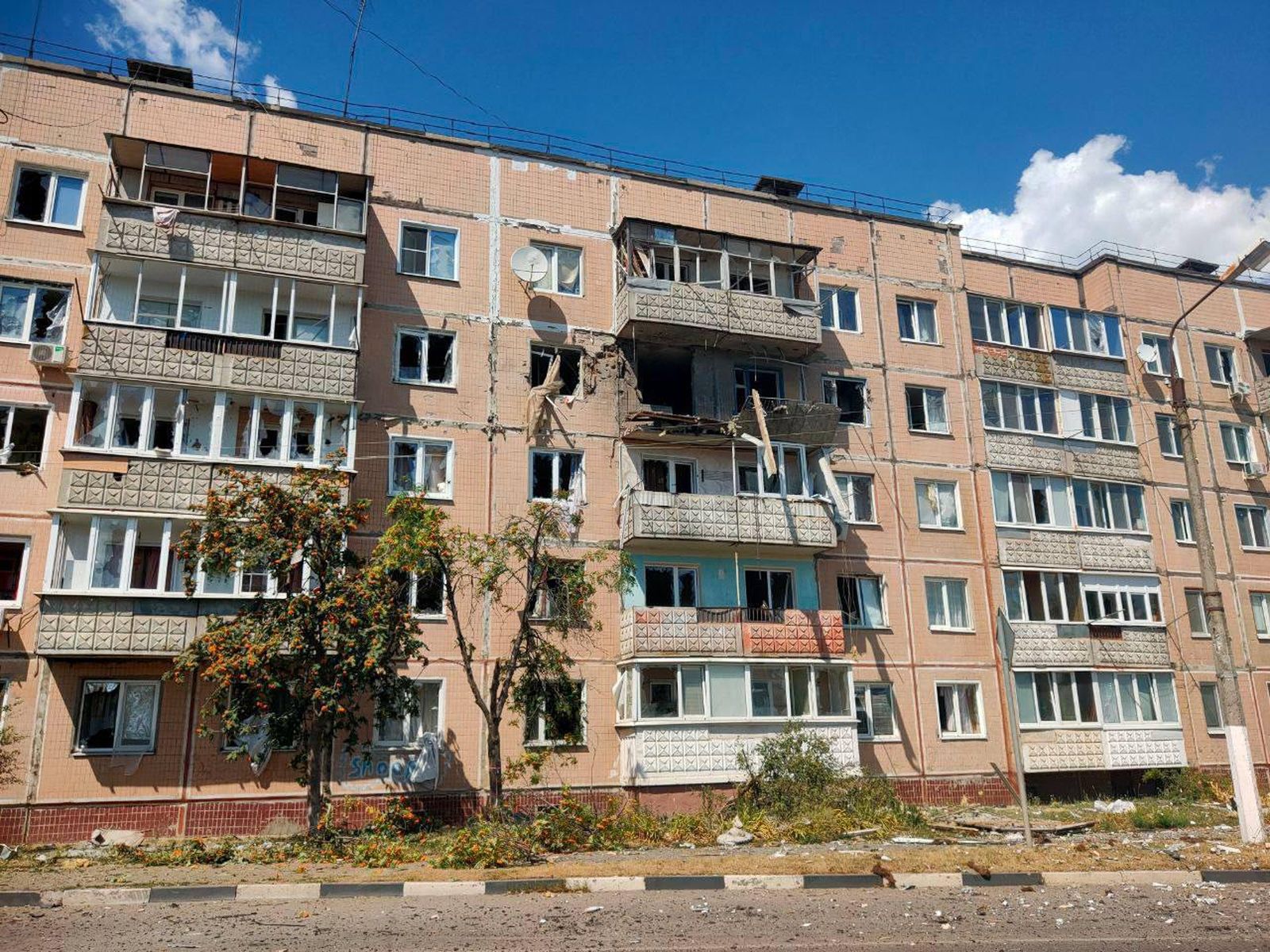 Последствия обстрела приграничного города Шебекино. 20 июля / Телеграм-канал Вячеслава Гладкова