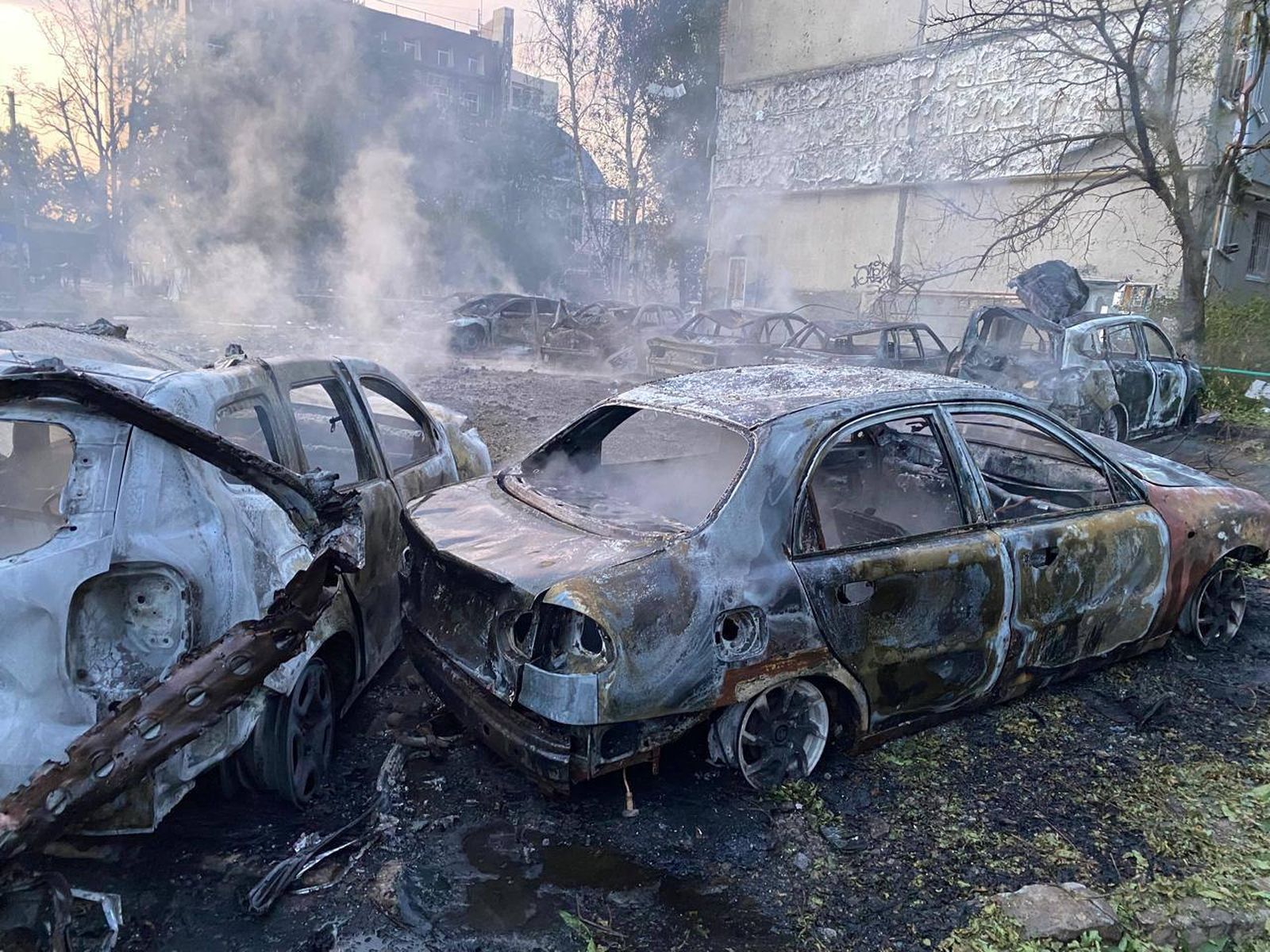 Последствия удара по жилым кварталам Чугуева Харьковской области. 19 июля / Телеграм-канала Олега Синегубова