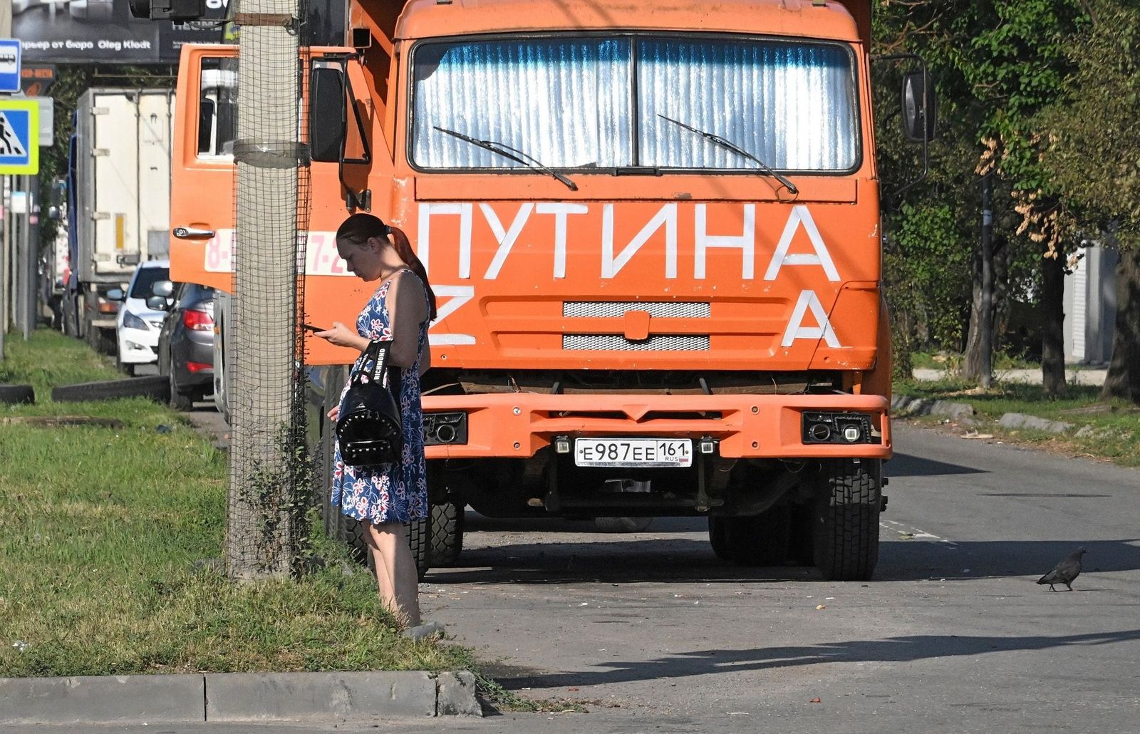Грузовой автомобиль с надписью «Путина» в Донецке. 7 сентября / Анатолий Жданов / Коммерсант / SIPA USA / Vida Press / Meduza