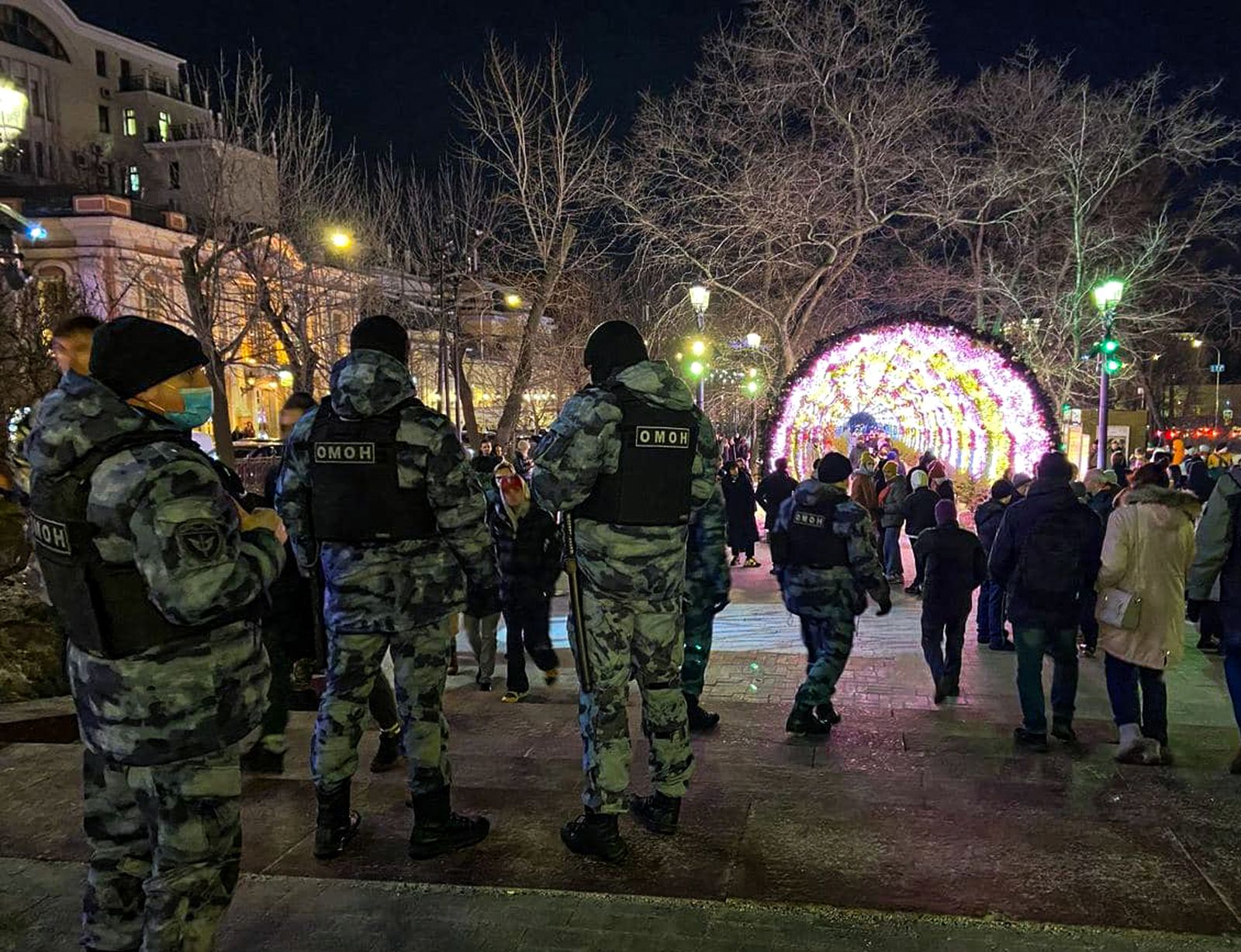 На митинге против специальной операции в Украине, Москва, 24.02.2022 / Фото: Костя Сиденко / Пятая колонна как экзистенциальная угроза власти. Почему война — повод усилить политические репрессии? — Discours.io