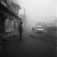Сакральность быта. Индия 80–90-х в документальных снимках Ананта Даса, Зима, Вриндаван, 30 января 1991 — миниатюра
