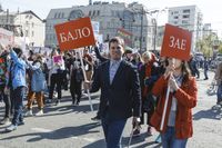 «Вся власть конфетам!» Лозунги и лица Монстрации-2019 в Москве,  — миниатюра