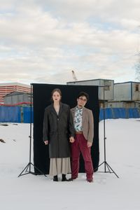 «Заберу тебя с собой» — фотопроект о силе любви и разрыве с Россией. Свадебные снимки молодоженов-эмигрантов, Саша и Алёна — миниатюра