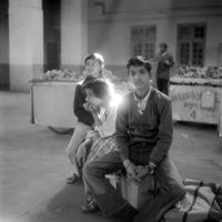 Сакральность быта. Индия 80–90-х в документальных снимках Ананта Даса, Станция Матхура, 22 февраля 1995 — миниатюра
