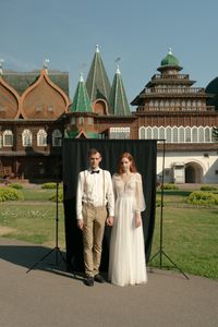 «Заберу тебя с собой» — фотопроект о силе любви и разрыве с Россией. Свадебные снимки молодоженов-эмигрантов, Влад и Лена — миниатюра