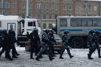 «Силовики захватили город»: как власти подавляют московские протесты,  — миниатюра