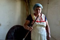 Лаваш как основа культуры. Фотопроект о последней традиционной пекарне в столице Нагорного Карабаха,  — миниатюра