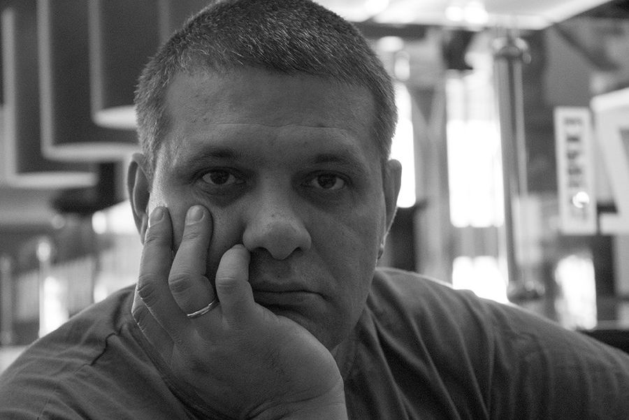 Владимир Харитонов много лет работает с текстами и книгами, сейчас он — исполнительный директор Ассоциации интернет-издателей / Фото из личного архива Владимир Харитонов много лет работает с текстами и книгами, сейчас он — исполнительный директор Ассоциации интернет-издателей / Фото из личного архива