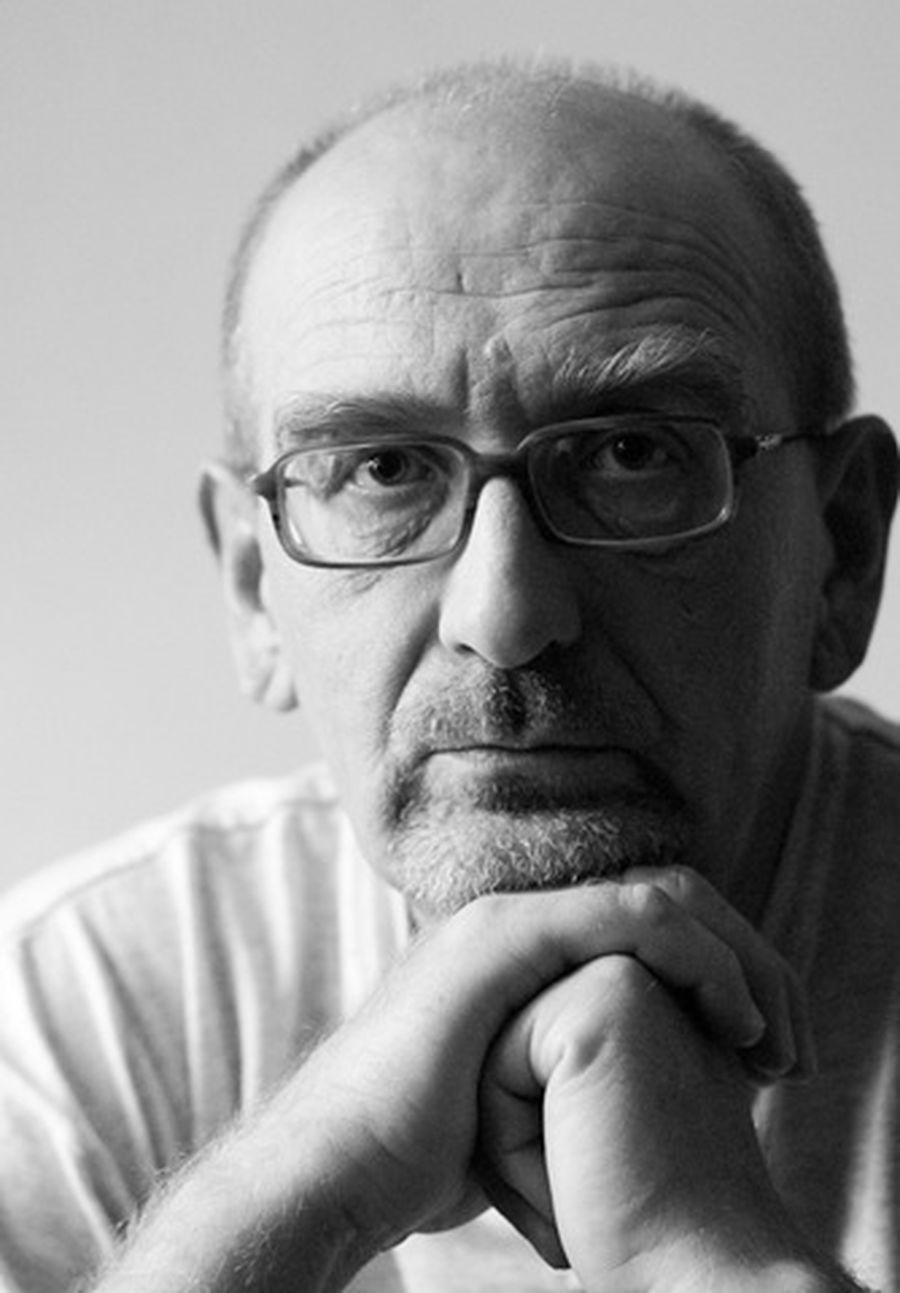 Книги Юрия Буйды — журналиста и писателя — переведены на многие языки мира, в том числе японский и финский Книги Юрия Буйды — журналиста и писателя — переведены на многие языки мира, в том числе японский и финский