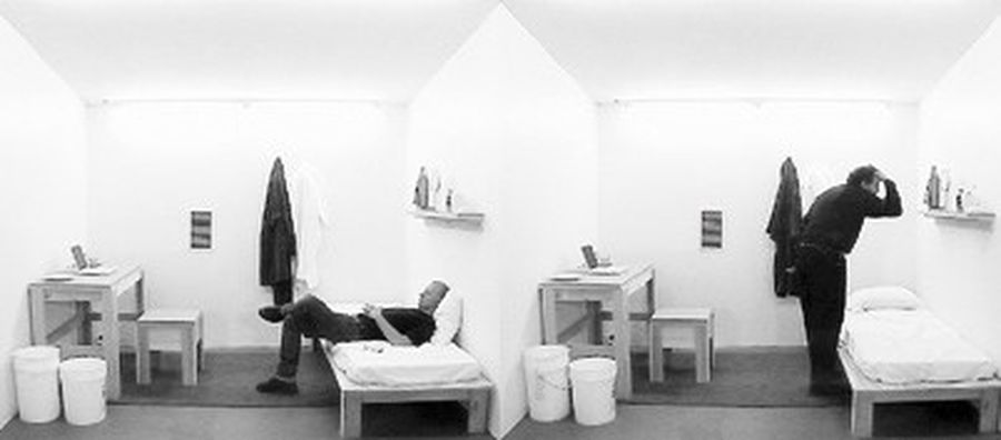 MTAA, Годичный перформанс, 2004. MTAA, Годичный перформанс, 2004.